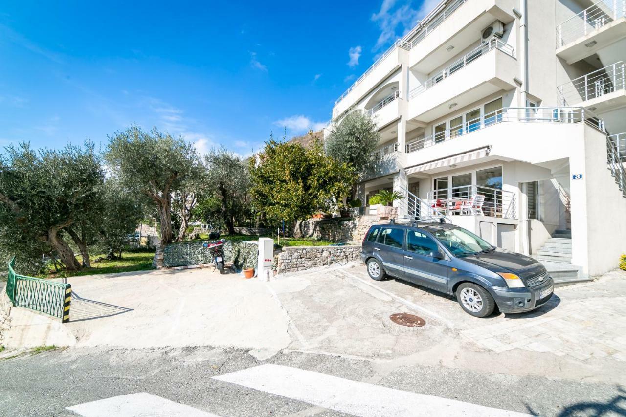 Apartments Marija Sveti Stefan Exterior foto